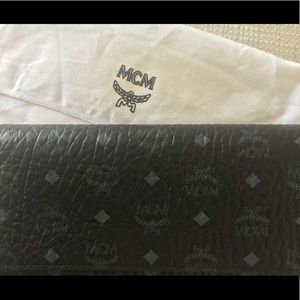 MCM Two-Toned Wallet